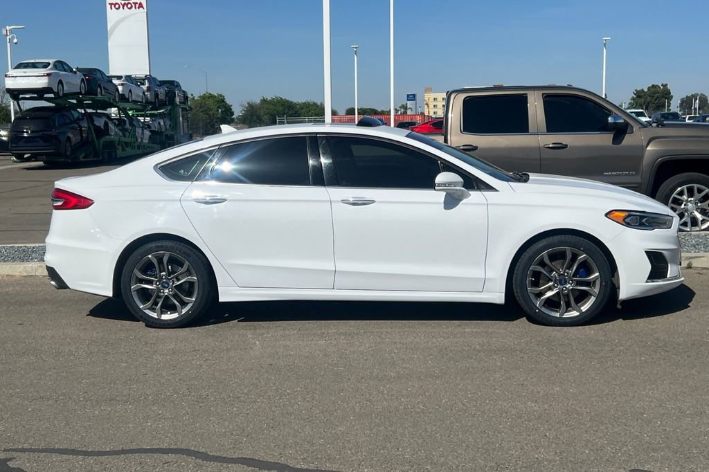Used 2020 Ford Fusion SEL FWD image 3