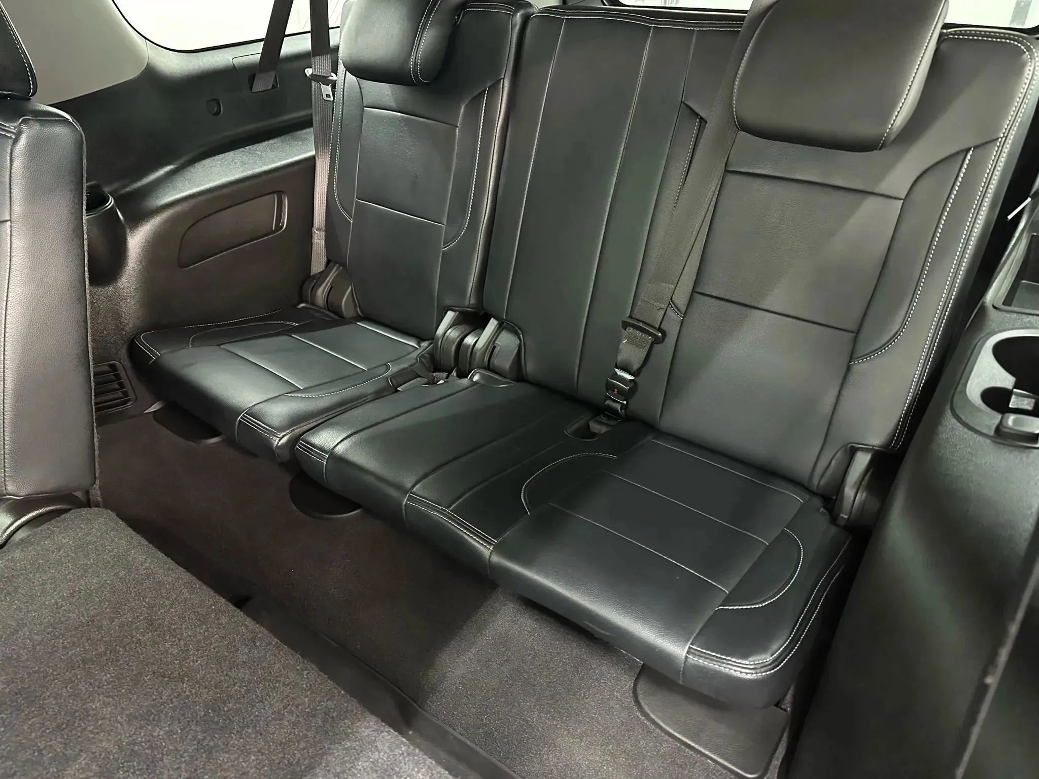 Used 2019 GMC Yukon XL SLE image 15