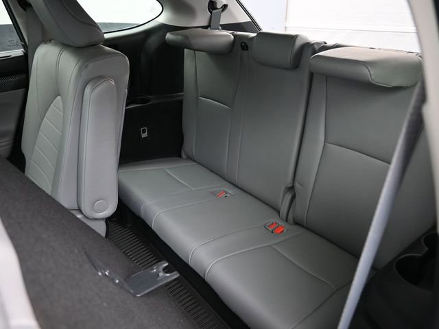 Certified 2023 Toyota Highlander XLE image 30
