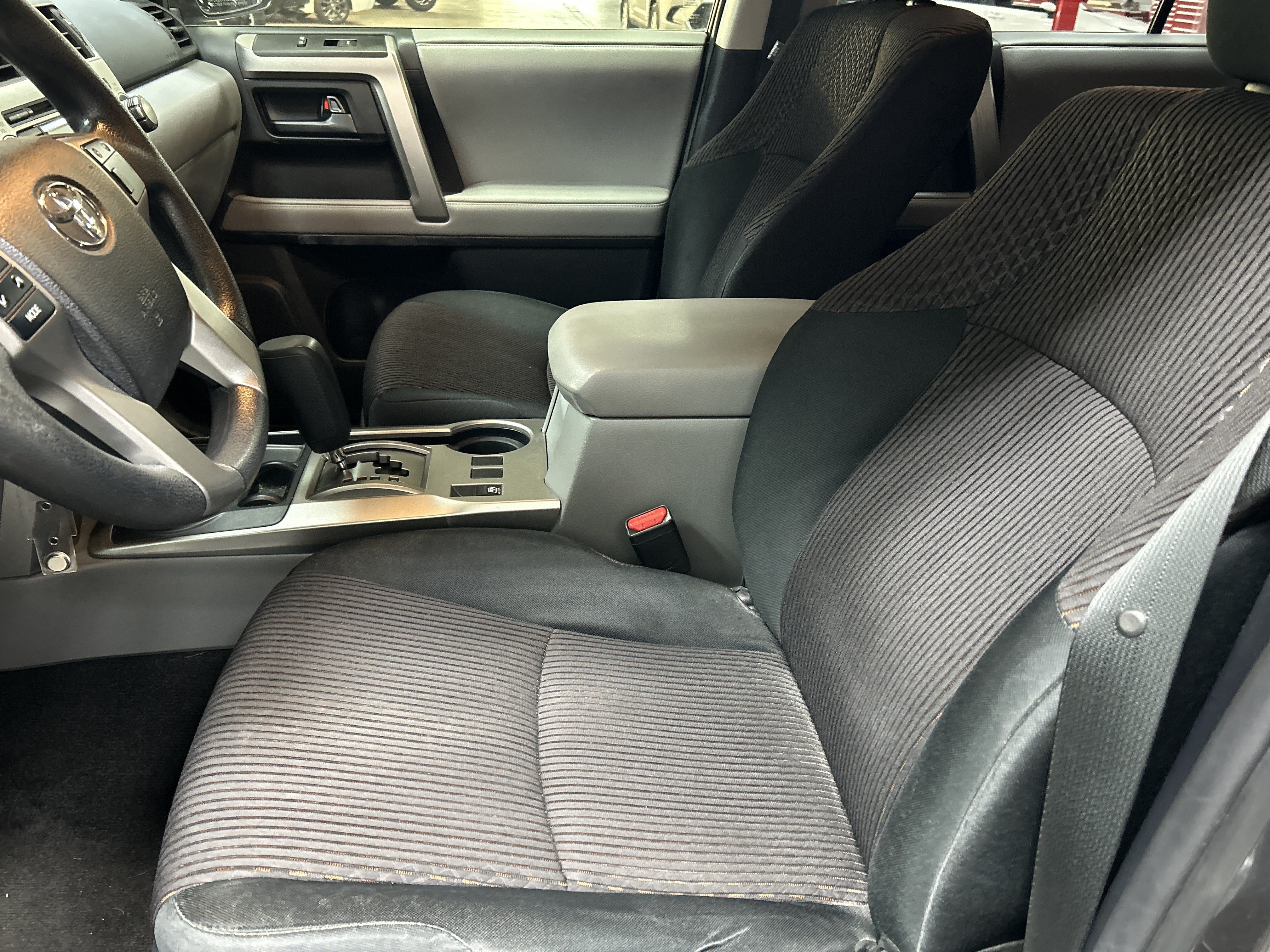Used 2013 Toyota 4Runner SR5 w/ Convenience Pkg RWD image 6
