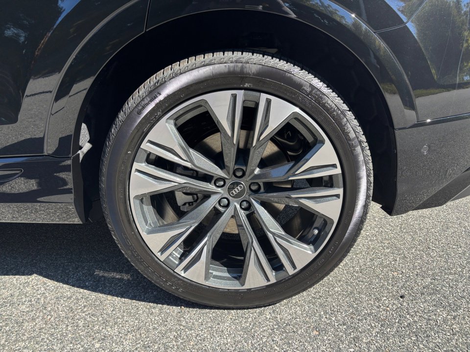 New 2026 Audi Q8 Premium Plus image 22