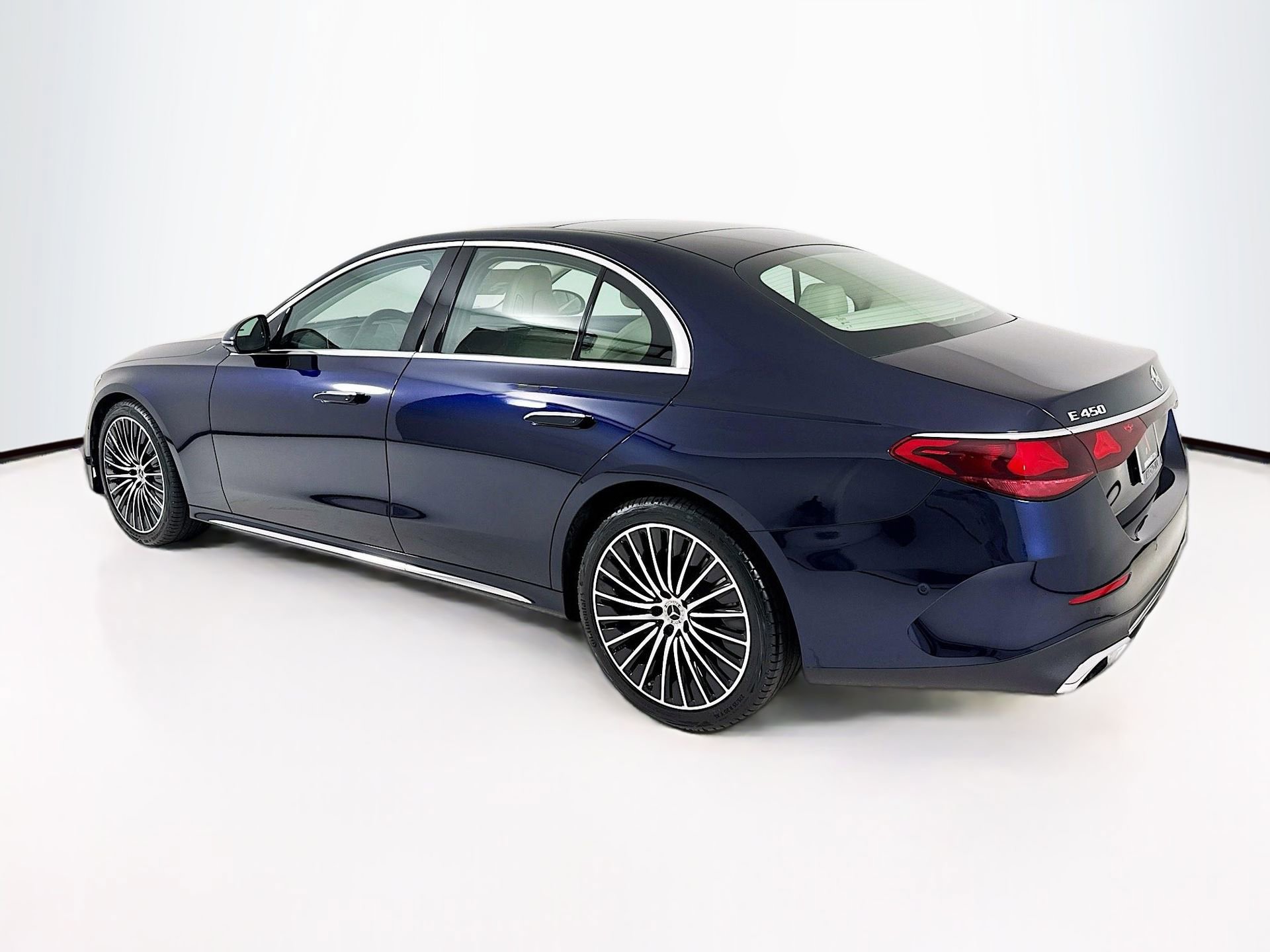 New 2026 Mercedes-Benz E 450 4MATIC Sedan image 6