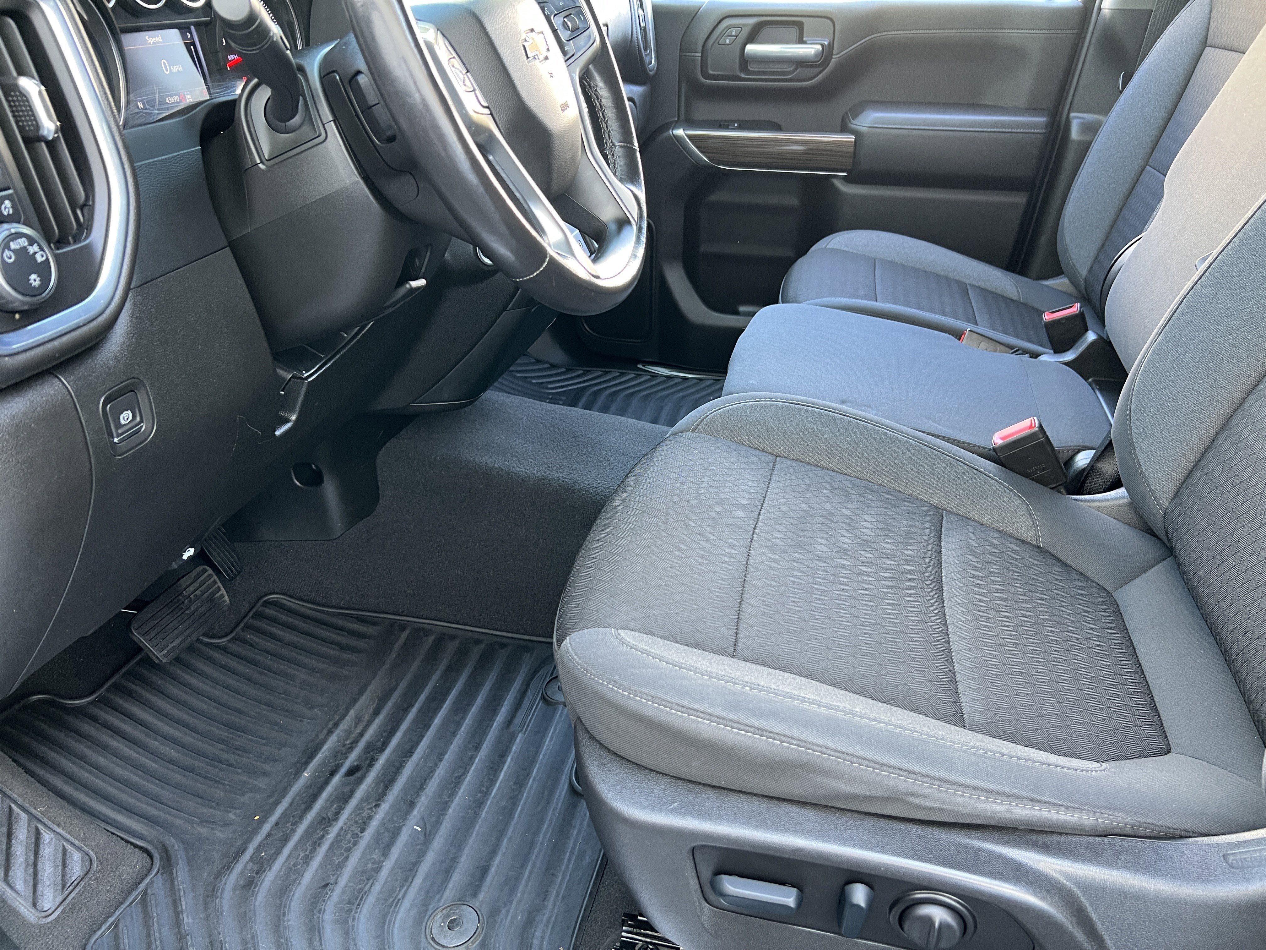 Used 2022 Chevrolet Silverado 2500 LT w/ Convenience Package AWD/4WD image 15