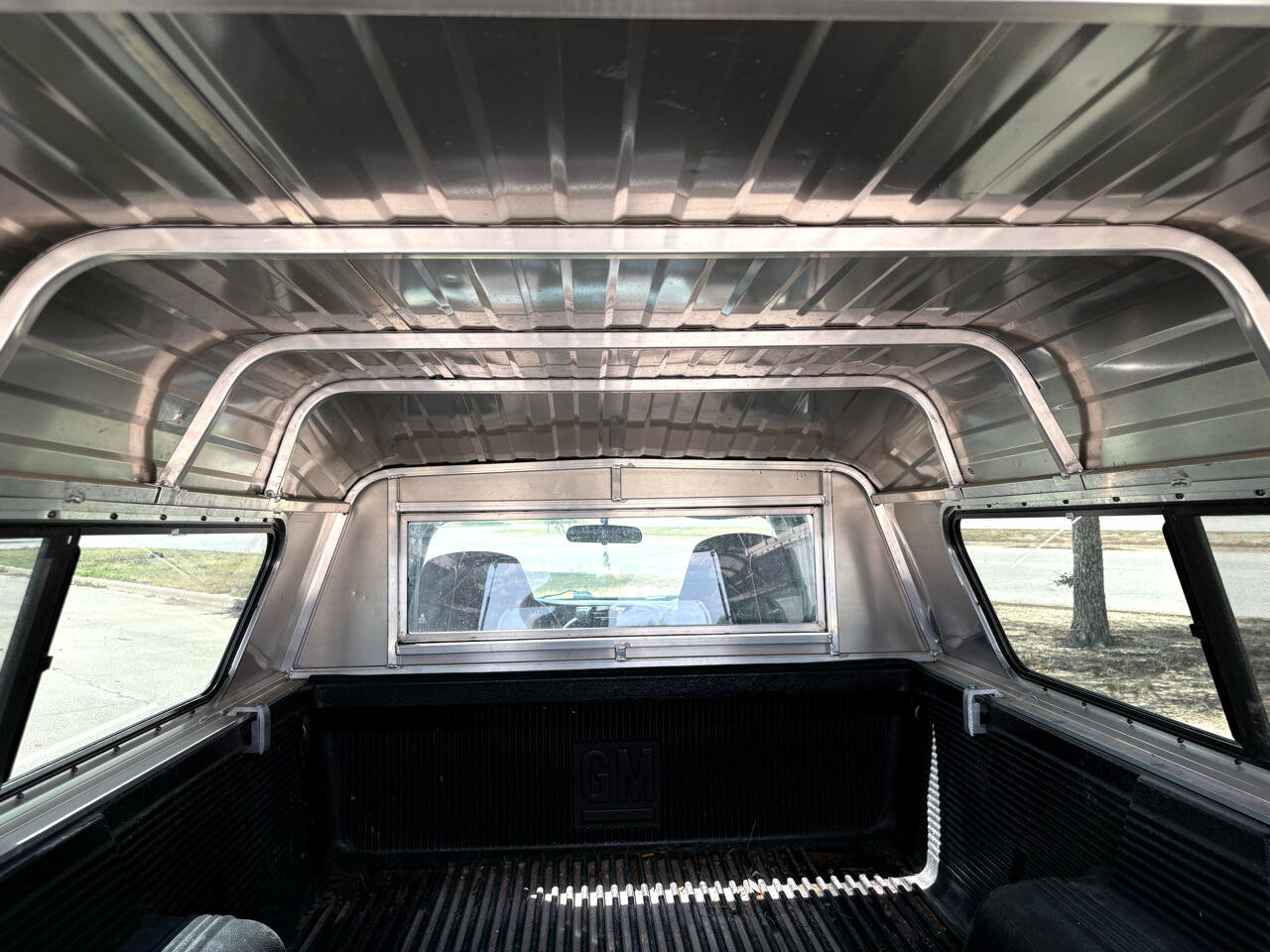 Used 2003 GMC Sonoma SL w/ Convenience Package image 8