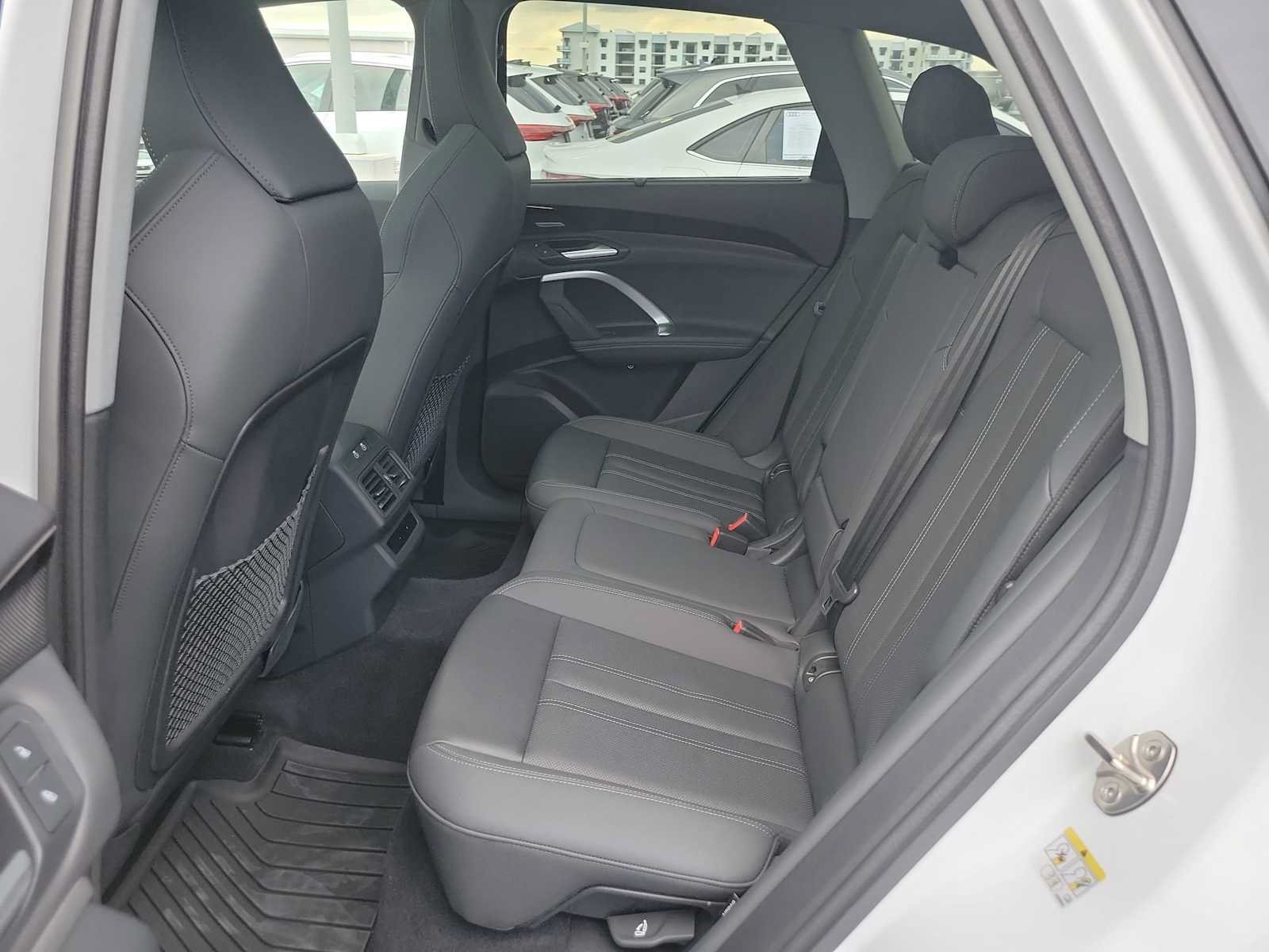 Certified 2025 Audi Q5 Premium Plus w/ Premium Plus AWD/4WD image 18