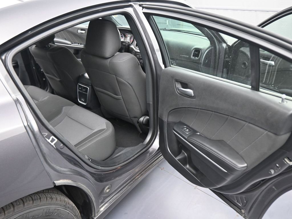 Used 2020 Dodge Charger SXT image 43