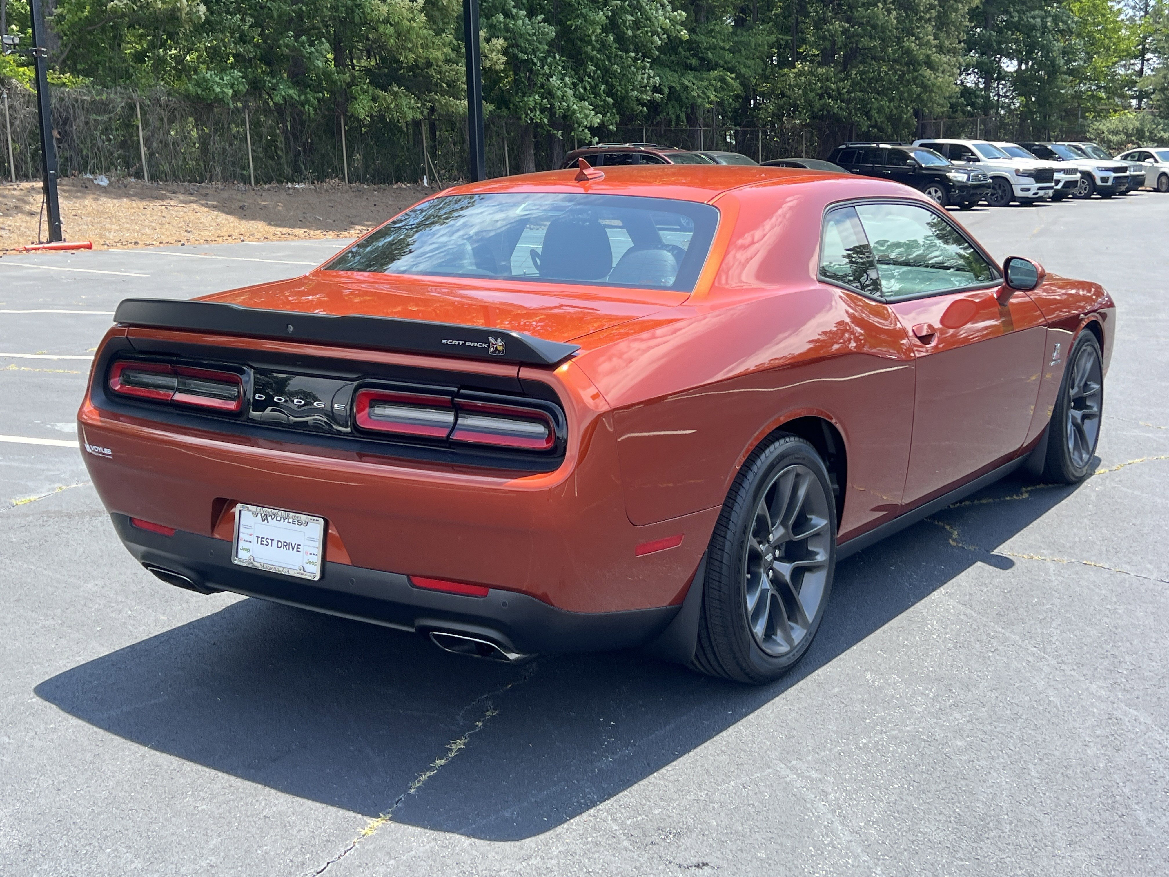 Used 2022 Dodge Challenger R/T Scat Pack w/ Driver Convenience Group RWD image 8