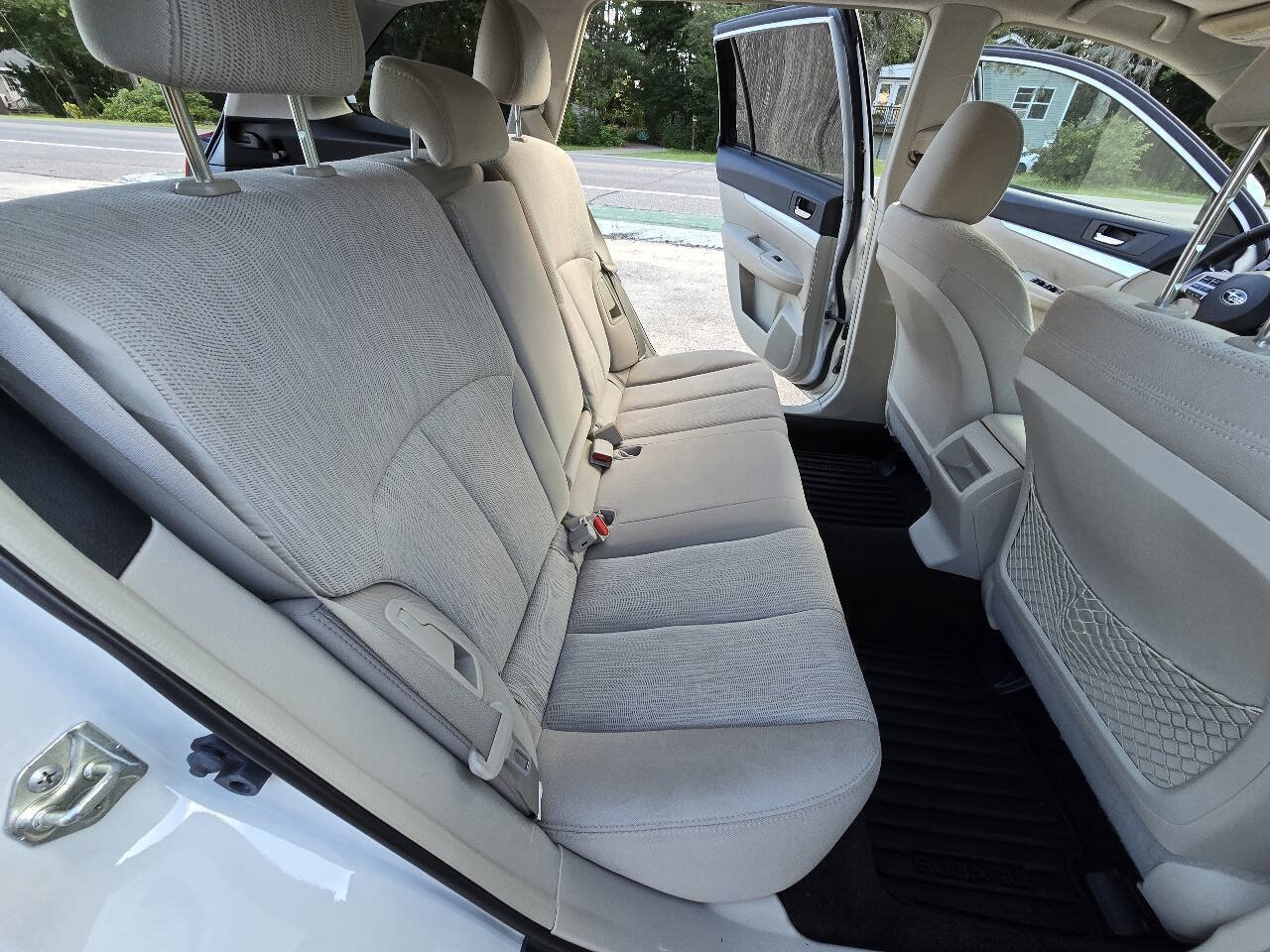 Used 2013 Subaru Outback 2.5i Premium AWD/4WD image 18