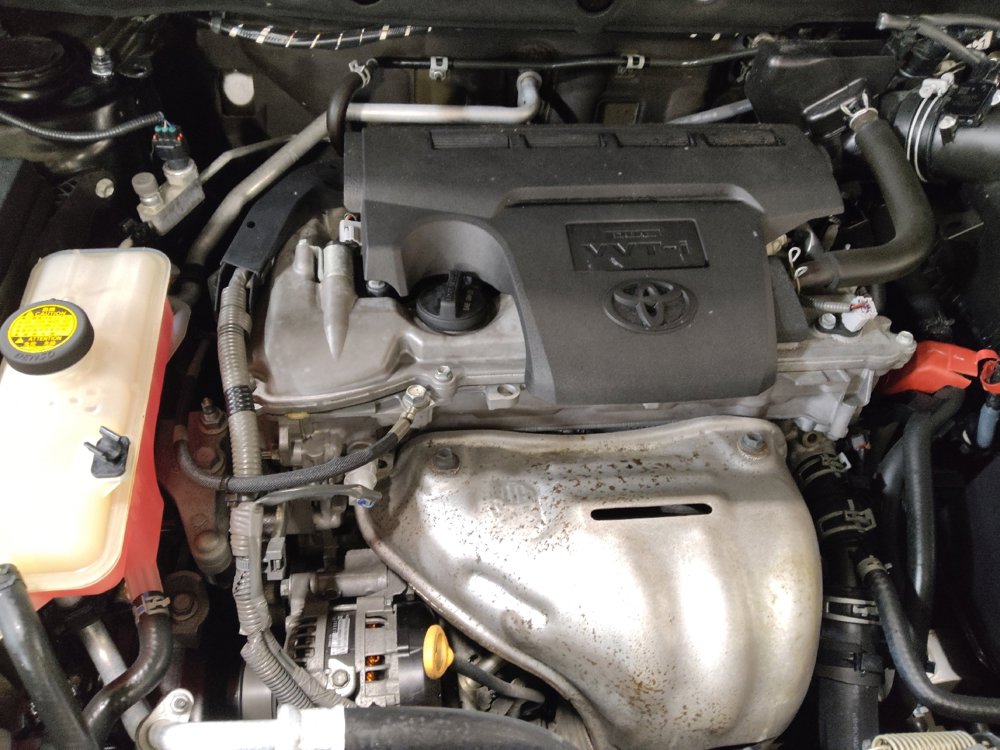 Used 2018 Toyota RAV4 LE w/ All Weather Liner Package AWD/4WD image 30