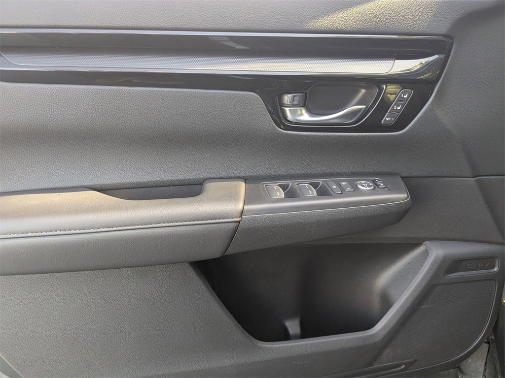 Used 2025 Honda CR-V EX-L image 14