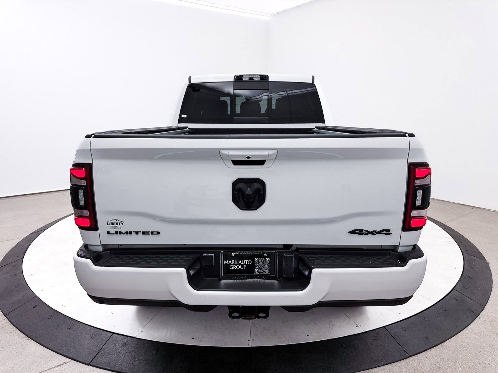 Used 2023 RAM 2500 Limited image 18