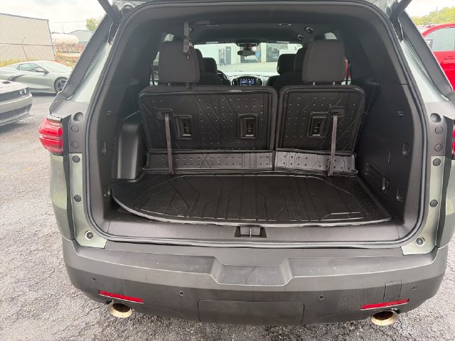 Used 2023 Chevrolet Traverse LT w/ LPO, Floor Liner Package AWD/4WD image 23