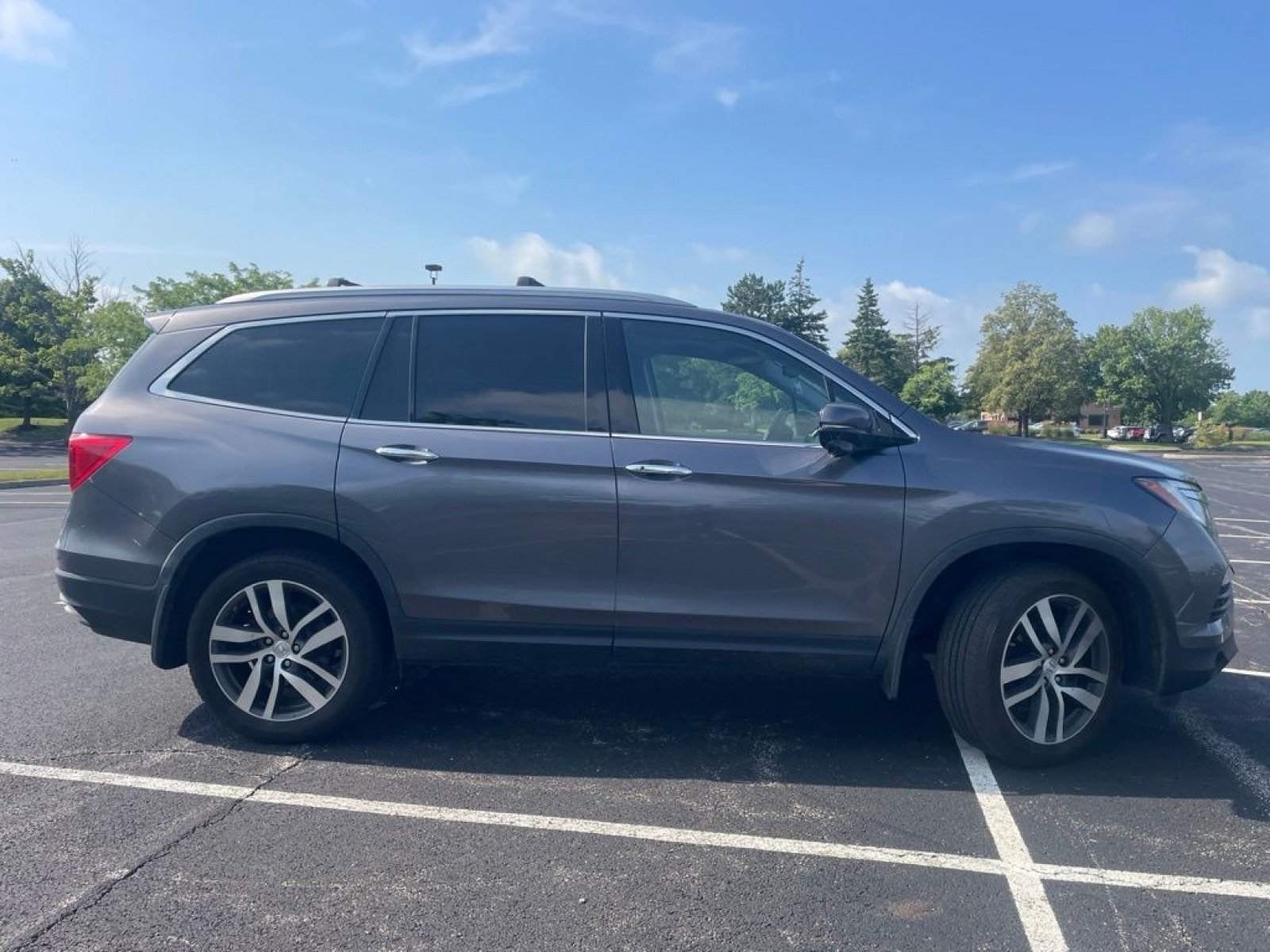Used 2017 Honda Pilot Touring image 5