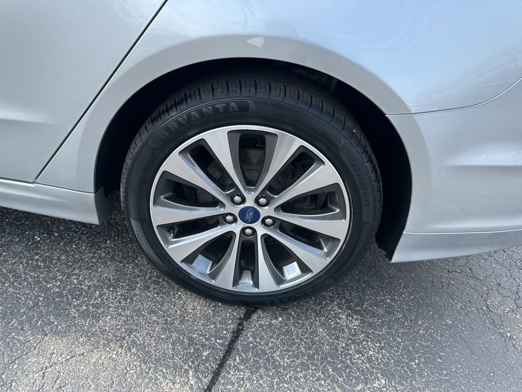 Used 2018 Ford Fusion SE w/ Fusion SE Technology Package image 23