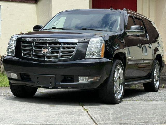 Used 2013 Cadillac Escalade ESV Luxury AWD/4WD image 21