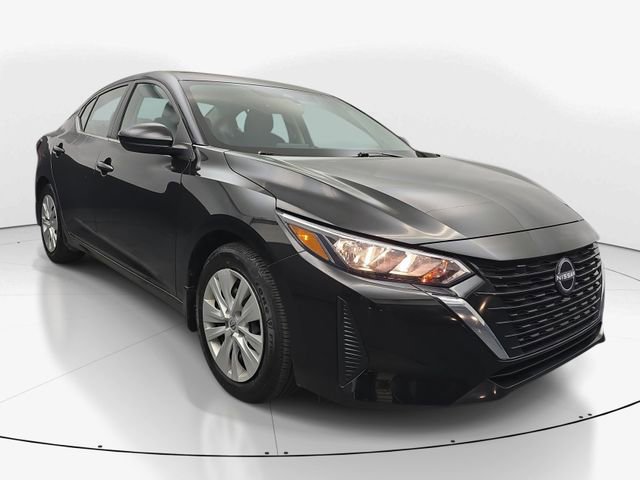 Used 2025 Nissan Sentra S image 2