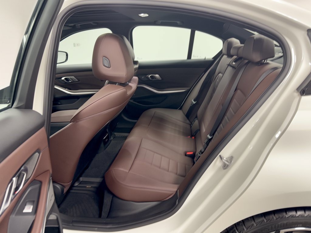 Certified 2025 BMW M340i w/ Premium Package RWD image 25