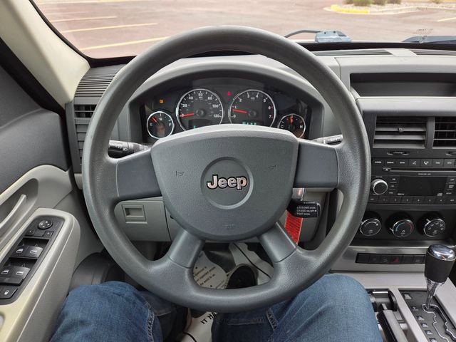 Used 2008 Jeep Liberty Sport w/ Popular Equipment Group AWD/4WD image 15