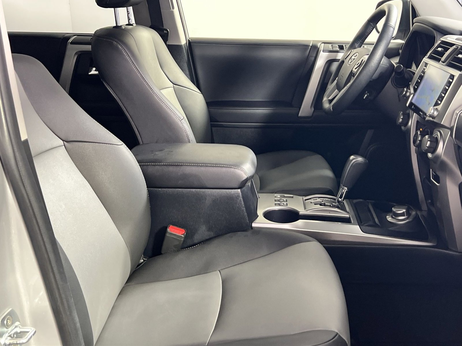 Used 2024 Toyota 4Runner SR5 Premium image 28