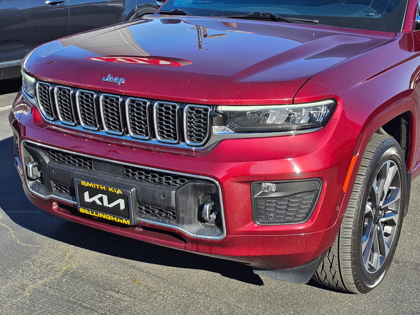 Used 2021 Jeep Grand Cherokee L Overland w/ MOPAR Finishing Package image 10