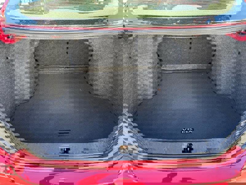 Used 2016 Nissan Versa SV image 6