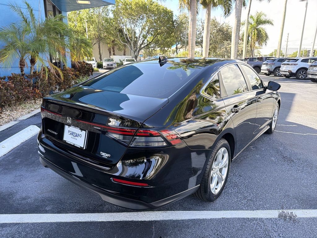 Certified 2023 Honda Accord LX image 24
