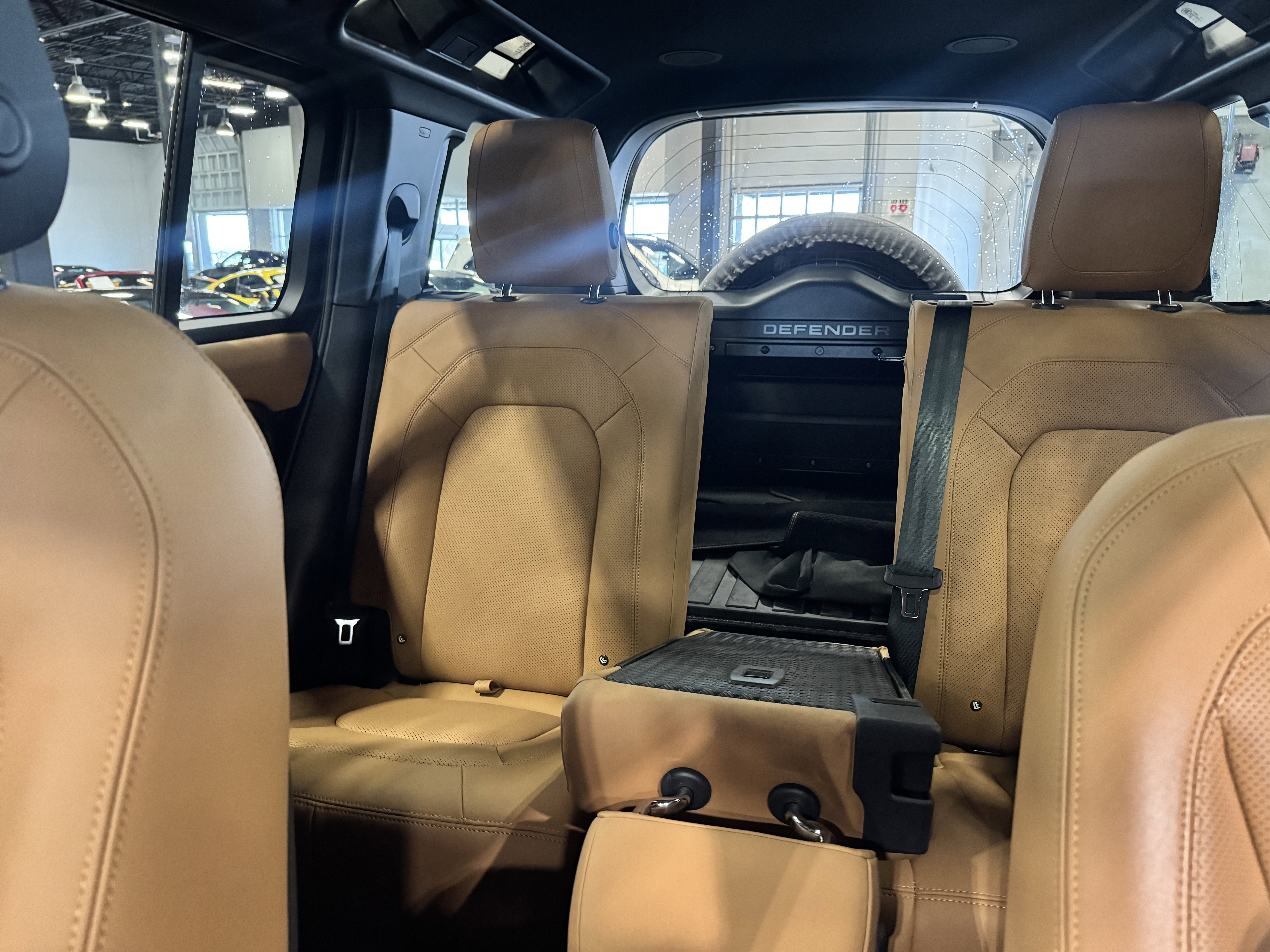 Used 2023 Land Rover Defender 110 Carpathian Edition image 14