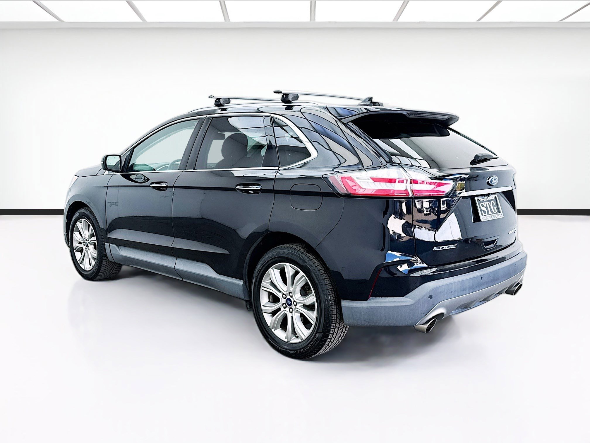 Used 2019 Ford Edge Titanium image 6