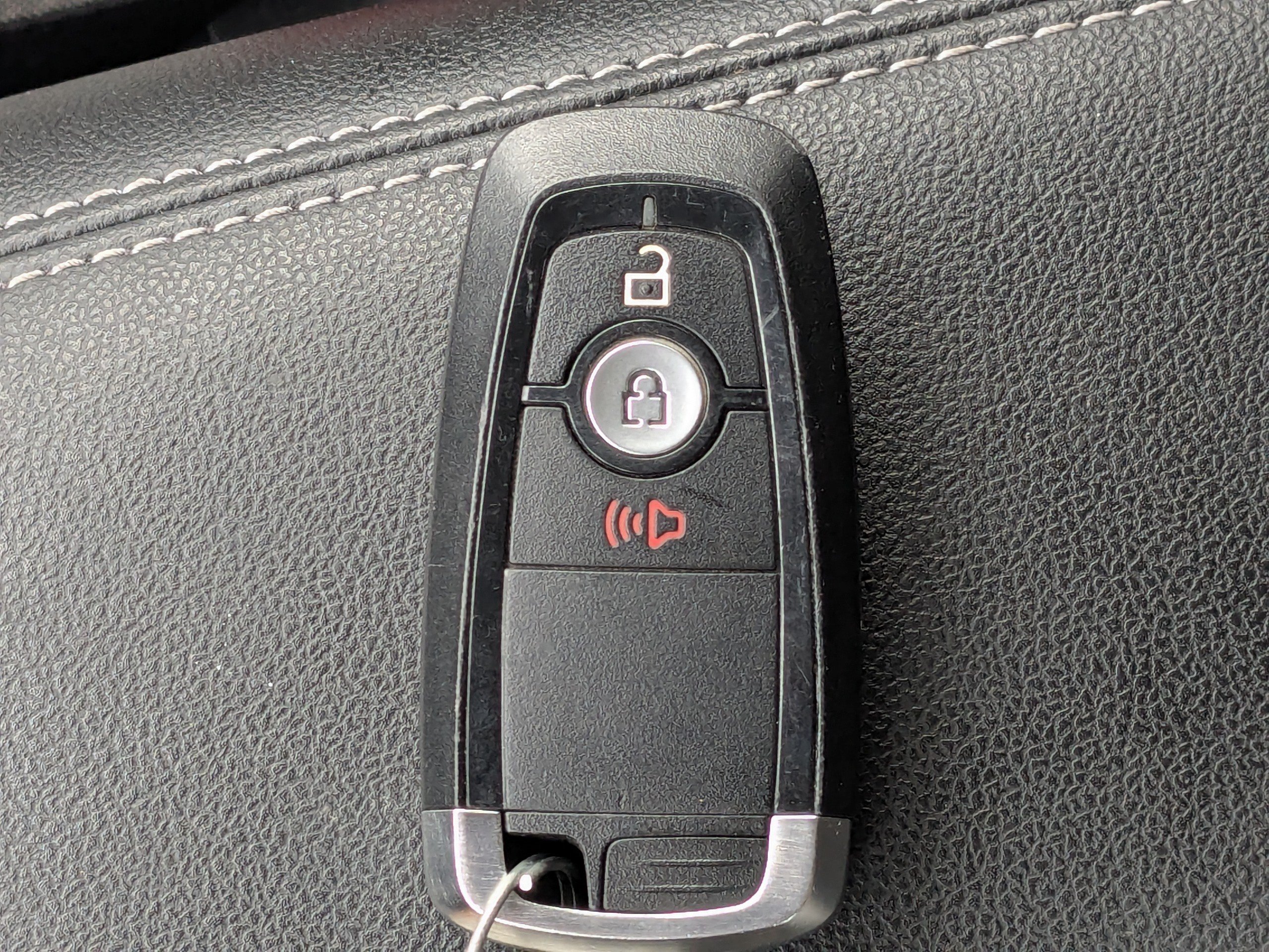 Used 2022 Ford Escape SE FWD image 33