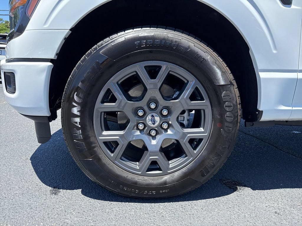 New 2026 Ford F150 STX w/ Equipment Group 200A RWD image 31