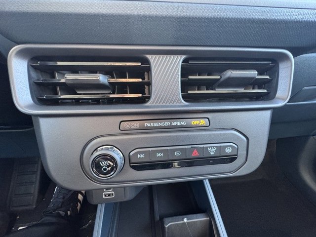 New 2025 Ford Maverick XL w/ Equipment Group 101A image 52