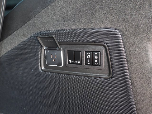 Used 2023 Cadillac Escalade V w/ LPO, Floor Liner Package image 74