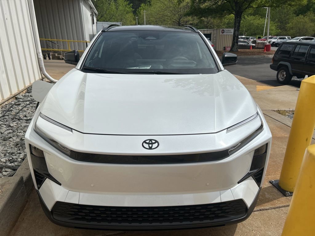 New 2026 Toyota C-HR image 2