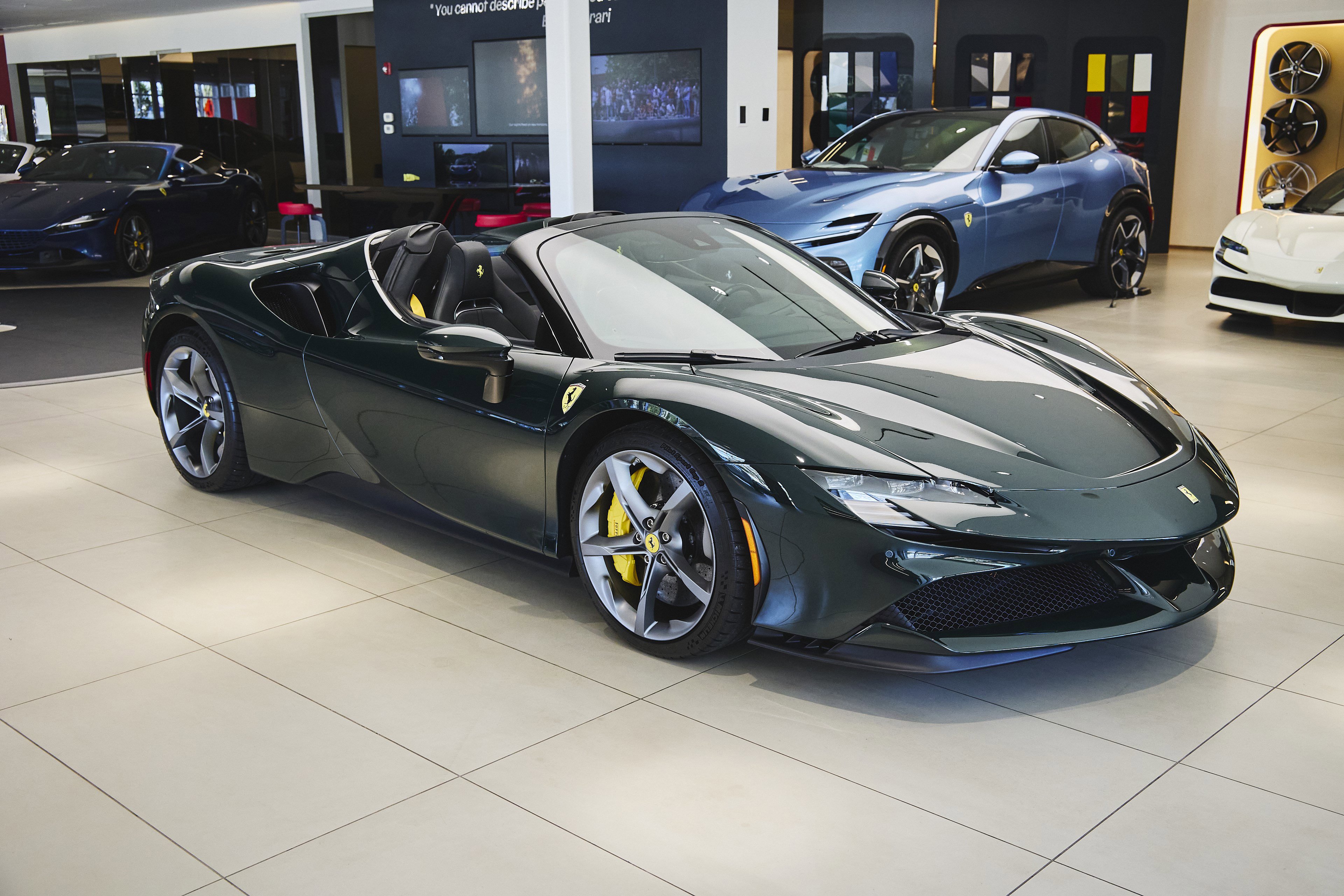 Used 2024 Ferrari SF90 Spider image 14