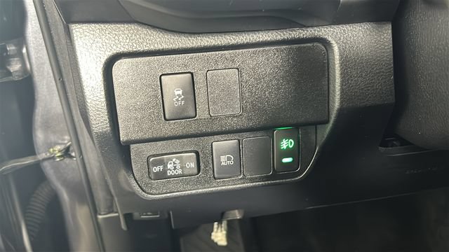 Used 2023 Toyota Tacoma SR AWD/4WD image 20