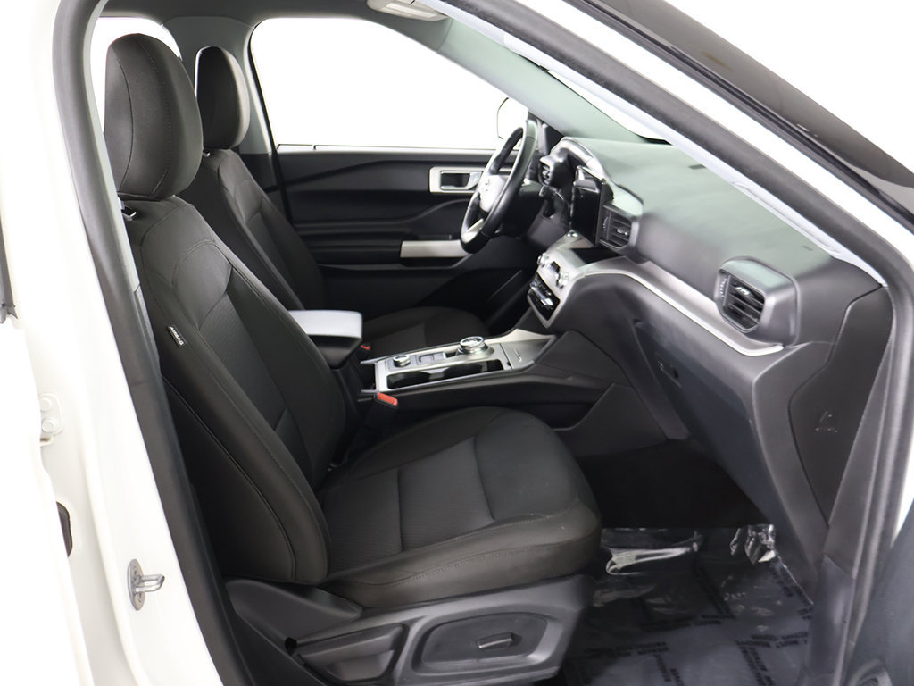 Used 2024 Ford Explorer XLT AWD/4WD image 28