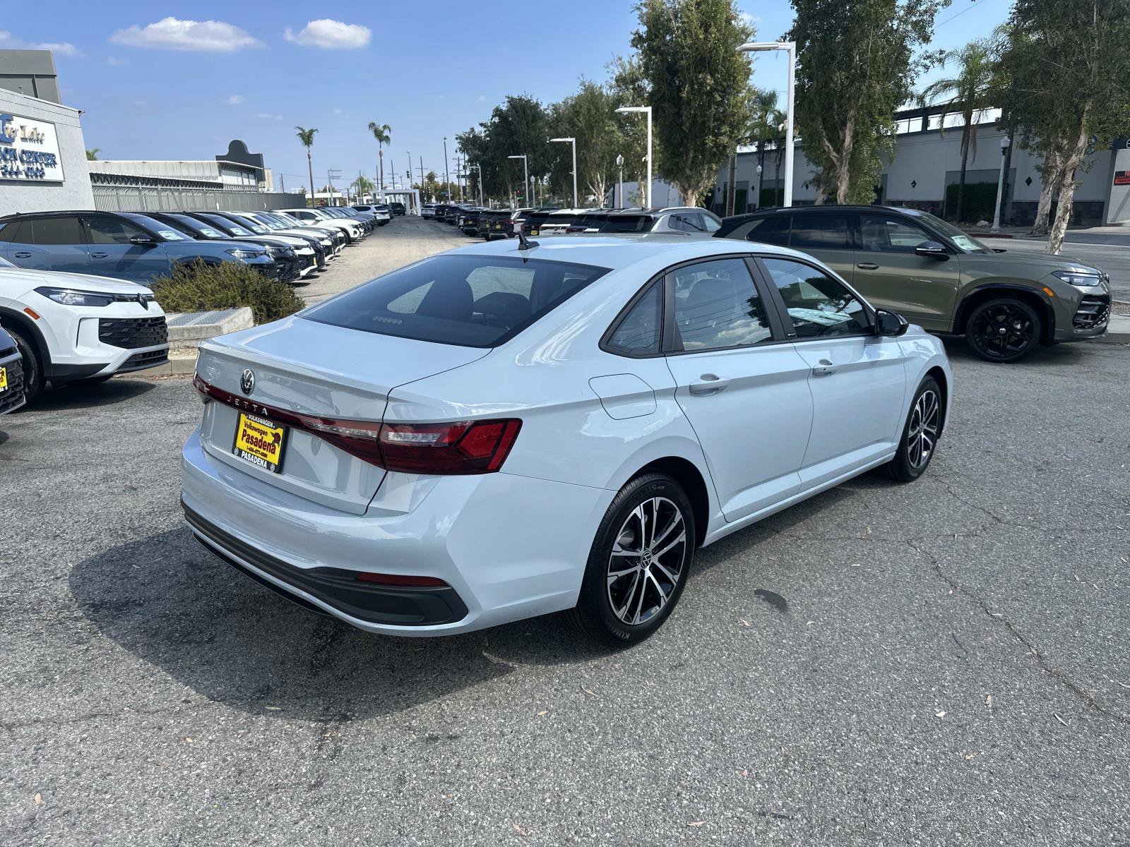 New 2027 Volkswagen Jetta Sport FWD image 4