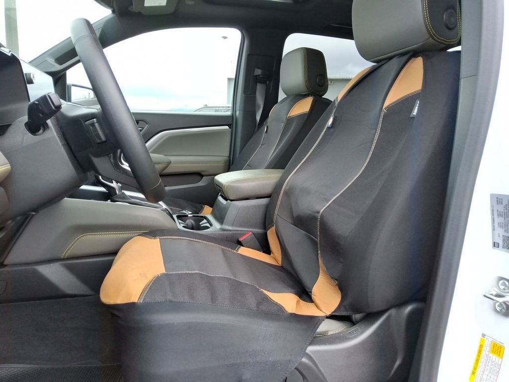 Used 2025 Chevrolet Colorado ZR2 w/ Technology Package AWD/4WD image 12