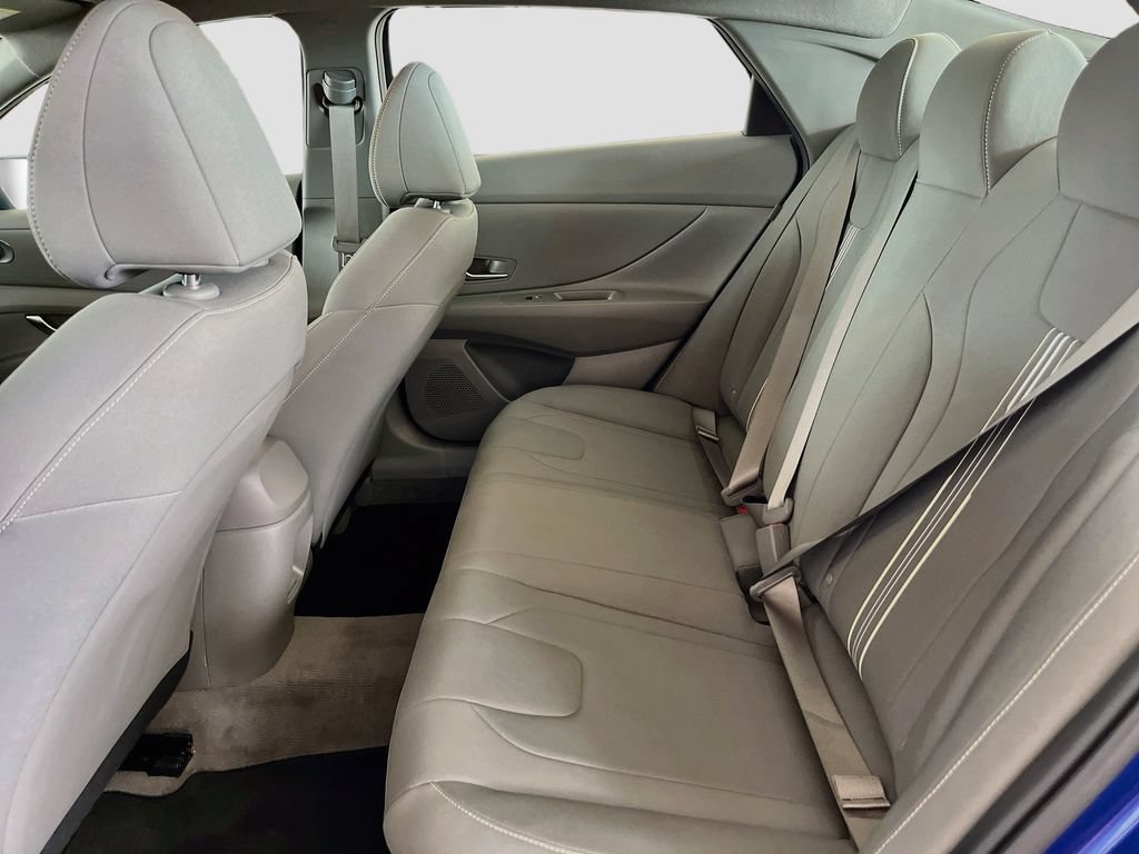 Used 2024 Hyundai Elantra SEL FWD image 24