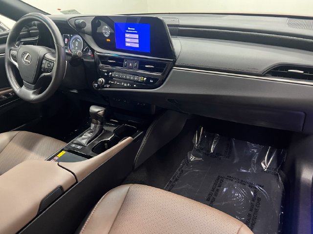 Certified 2025 Lexus ES 300h w/ Premium Package FWD image 12