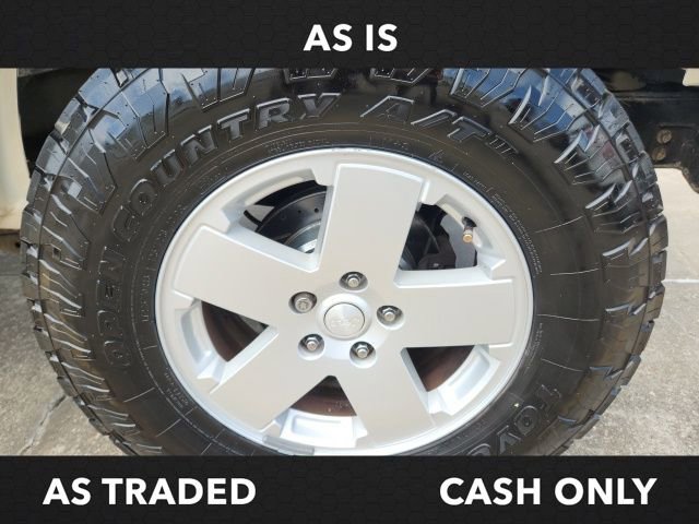 Used 2011 Jeep Wrangler Sahara w/ Connectivity Group image 12