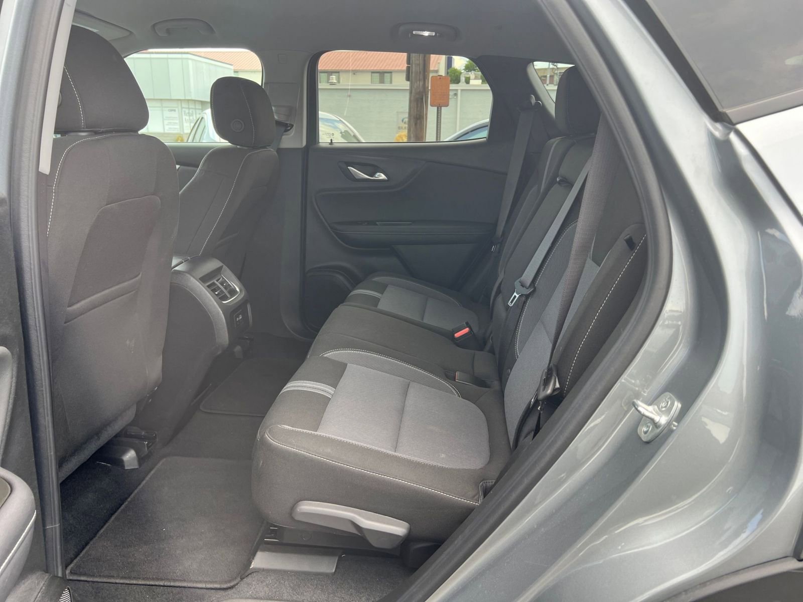 Used 2025 Chevrolet Blazer LT FWD image 27