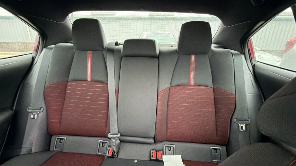 Used 2025 Toyota Corolla SE image 15