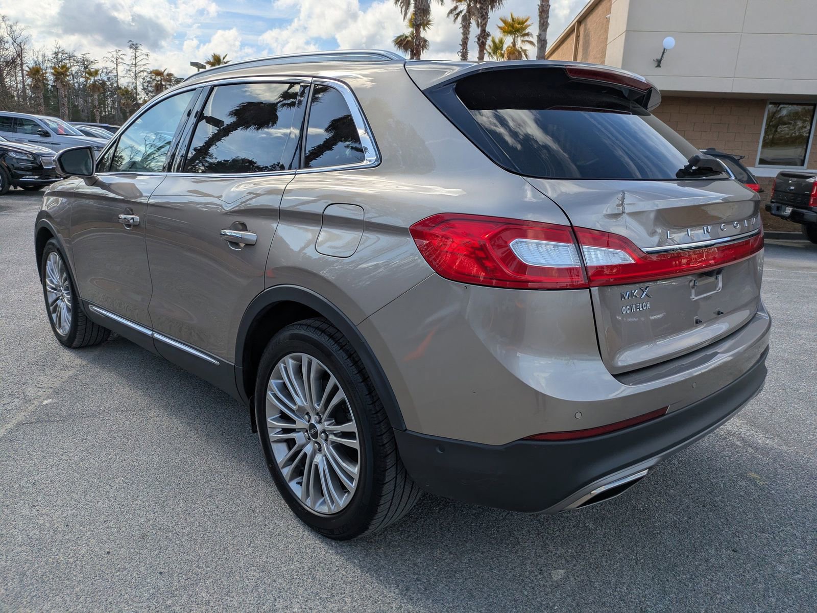 Used 2018 Lincoln MKX Reserve w/ Driver Assistance Package image 7