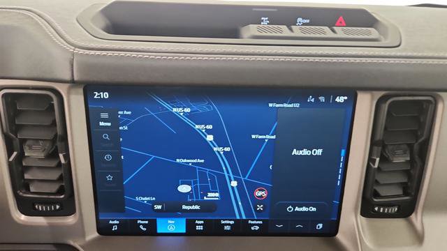 New 2025 Ford Bronco Outer Banks image 16