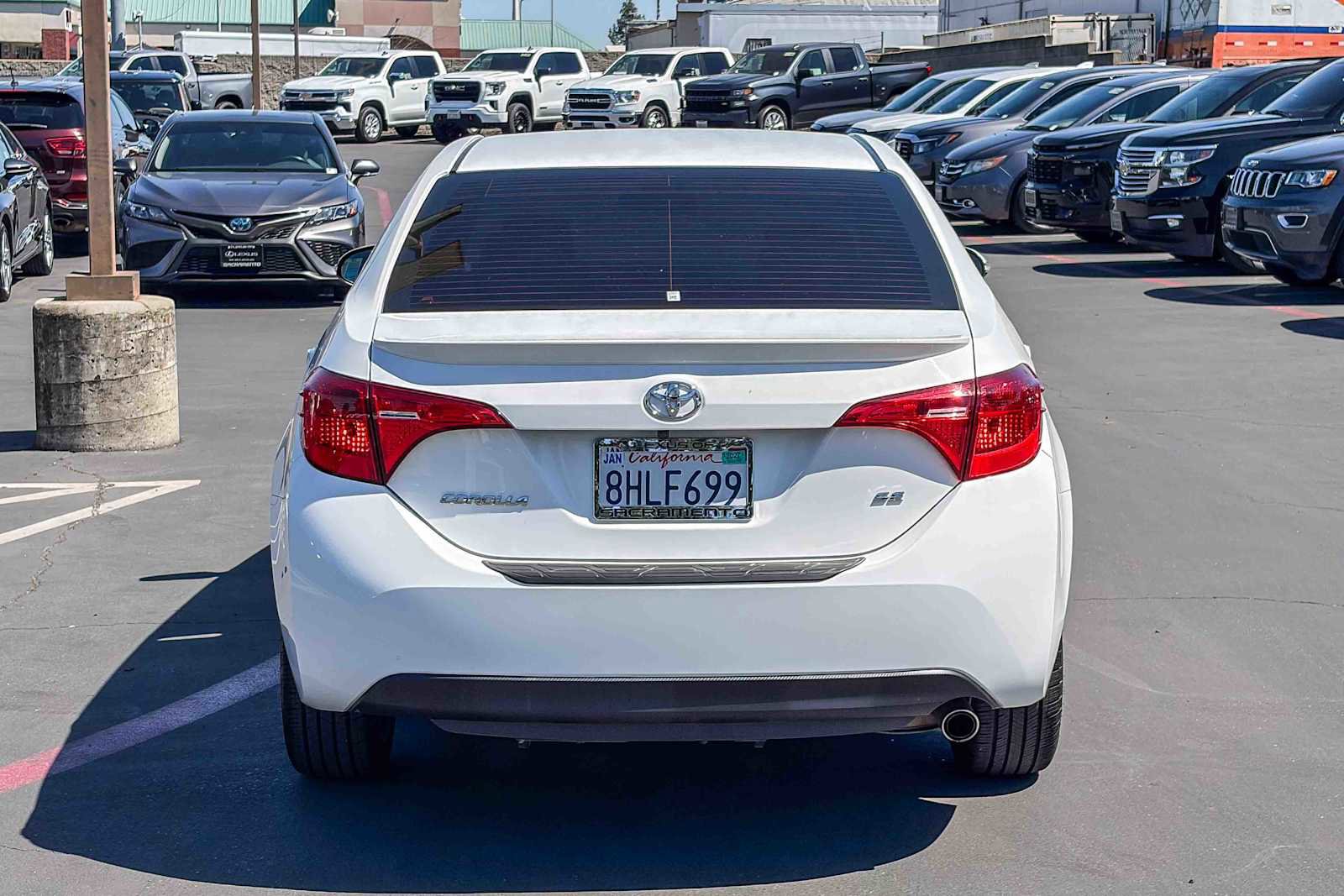 Used 2019 Toyota Corolla SE w/ Carpet Mat Package (TMS) image 3