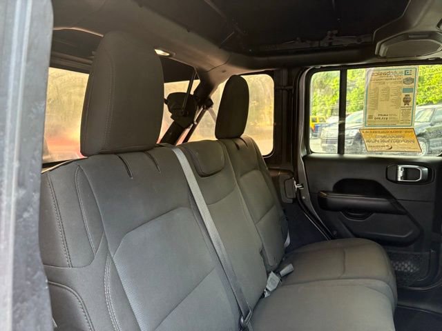 Used 2018 Jeep Wrangler Unlimited Sahara w/ LED Lighting Group AWD/4WD image 27