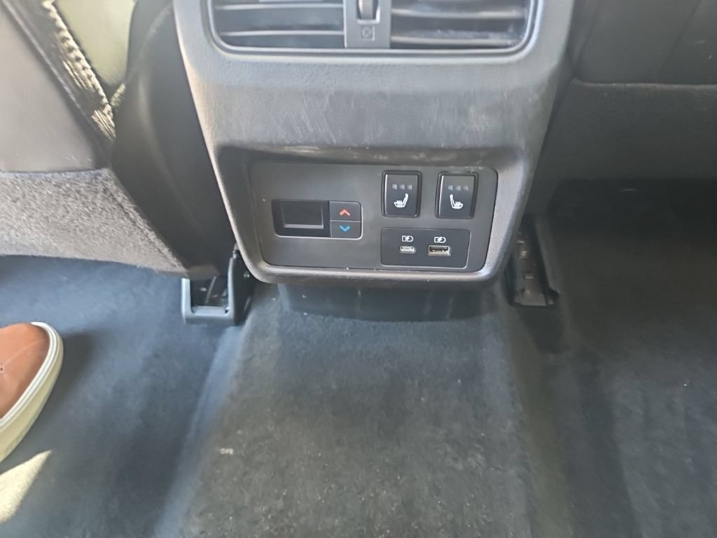 Used 2023 Nissan Rogue Platinum AWD/4WD image 21