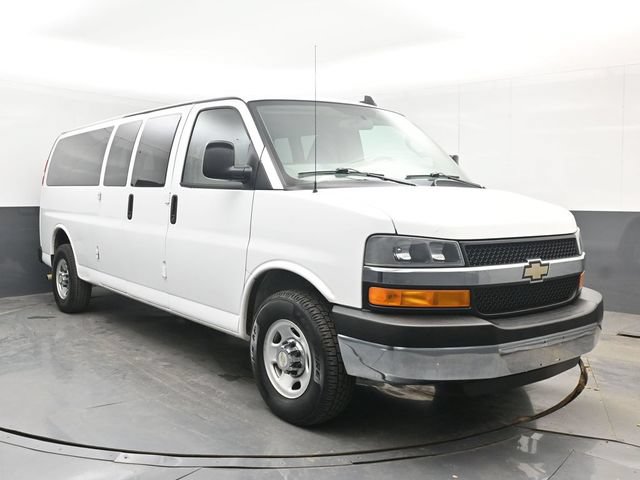 Used 2016 Chevrolet Express 3500 LT w/ LT Preferred Equipment Group RWD image 2