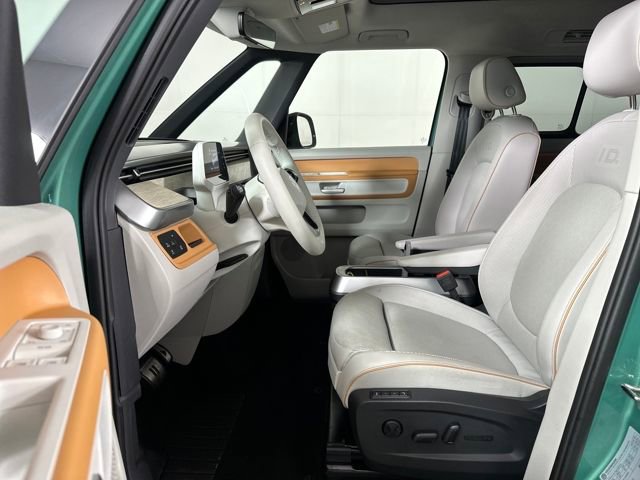 Used 2025 Volkswagen ID. Buzz 1st Edition image 11
